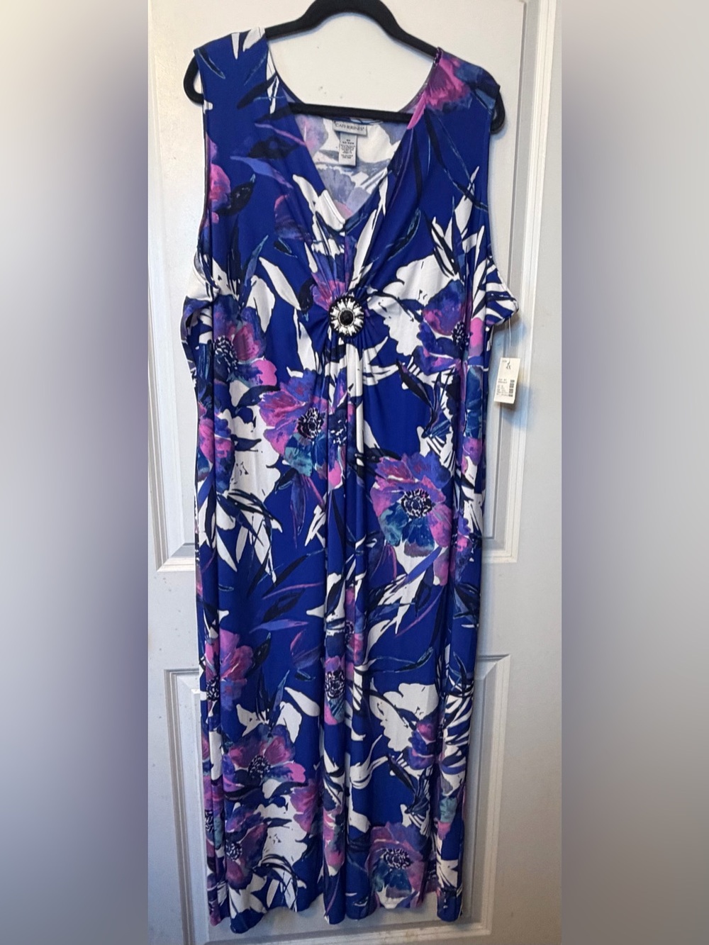 Catherines 4X Women’s Blue Floral Sleeveless Maxi Dress V-Neck Brooch